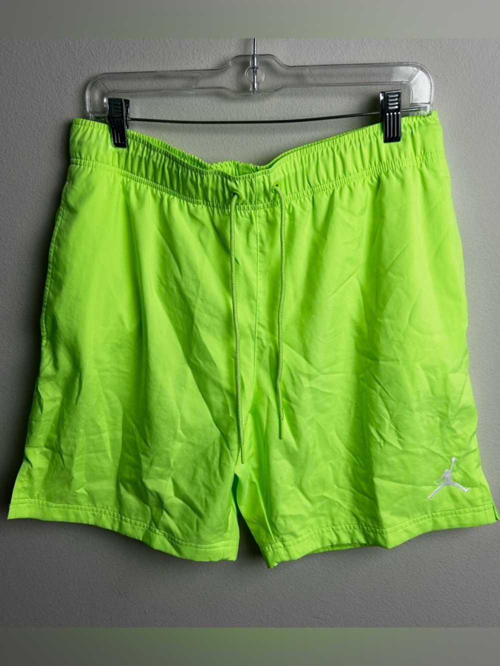 Air Jordan Jumpman Poolside shorts men's ghost green neon size: M